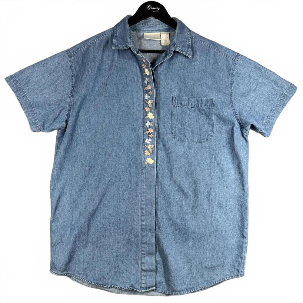 Women's VTG Denim Short Sleeve Denim Shirt with Floral Embroidery Grannycore LRG